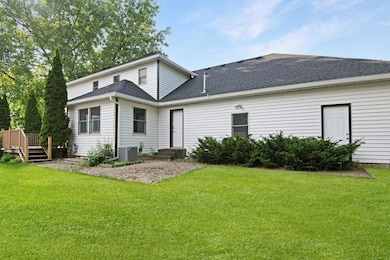 Patio access to mudroom, deck & bonus room