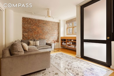 357 W 12th St unit 1E, New York, NY 10014 - photo 3