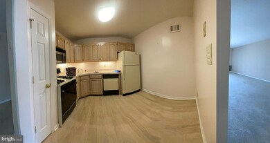 6 Crestview Ln unit BUILDING 1-10 UNIT 6, Mount Arlington, NJ 07856 - photo 4