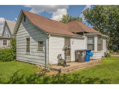 822 E 23rd Ct, Des Moines, IA 50317 - photo 4