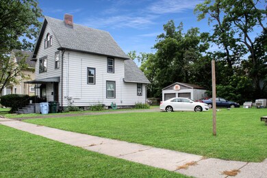 729 N Chestnut St, Lansing, MI 48906 - photo 2