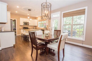 Eat in Kitchen area