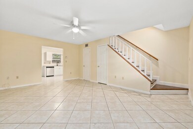 2018 S 10th St unit D, Fort Pierce, FL 34950 - photo 2