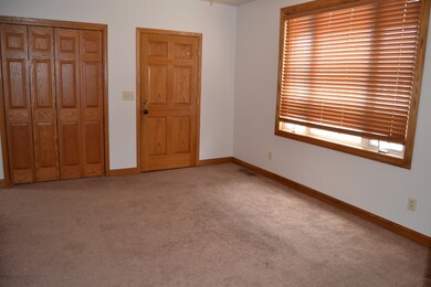 301 E 1st St unit 3, Cedar Point, IL 61316 - photo 5