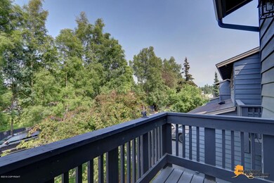 South facing deck!