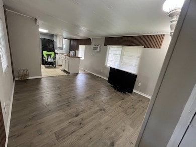 9140 Mcmillan Ln, Tampa, FL 33635 - photo 3