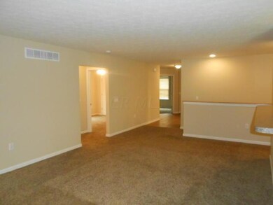 117 Mannaseh Dr E, Granville, OH 43023 - photo 2