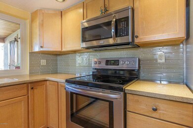 2434 E Turquoise Dr, Phoenix, AZ 85028 - photo 7