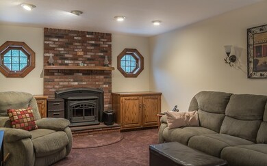 107 Rocky Meadow St, Middleboro, MA 02346 - photo 3