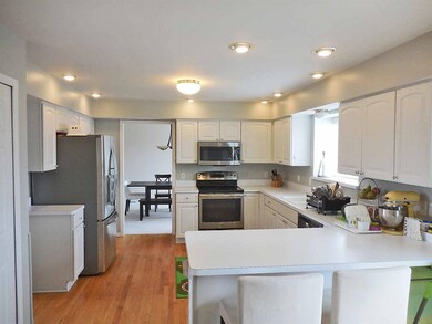 2400 Appleridge Dr unit 85, Ann Arbor, MI 48103 - photo 2