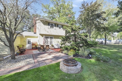 4861 Woodview Dr, Vermilion, OH 44089 - photo 6