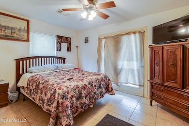 321 Necaise St, Waveland, MS 39576 - photo 4