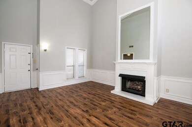 5827 Hollytree Dr, Tyler, TX 75703 - photo 5