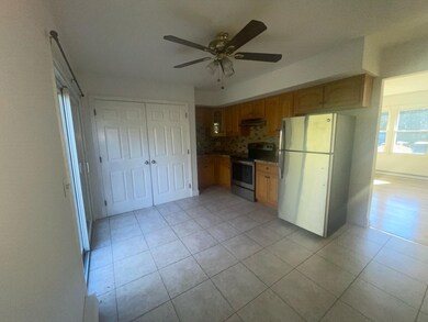 10 Greenwood St unit G, Westfield, MA 01085 - photo 4