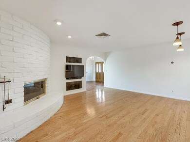 3644 Forestcrest Dr, Las Vegas, NV 89121 - photo 3