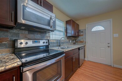 3505 Mount Pleasant St, Houston, TX 77021 - photo 4