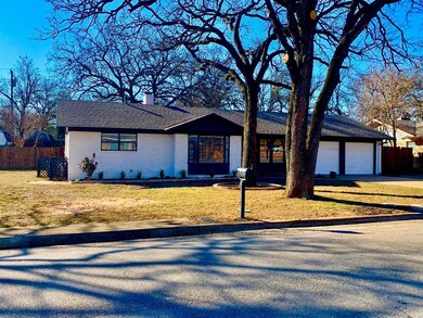 708 Annette Dr, Bedford, TX 76022 - photo 2