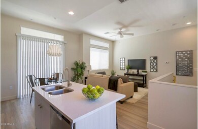2015 N 50th St unit 44, Phoenix, AZ 85008 - photo 5