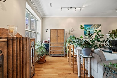 1801 W Addison St unit 1E, Chicago, IL 60613 - photo 5