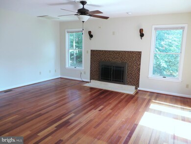 43190 Oakway Ct, Leonardtown, MD 20650 - photo 5