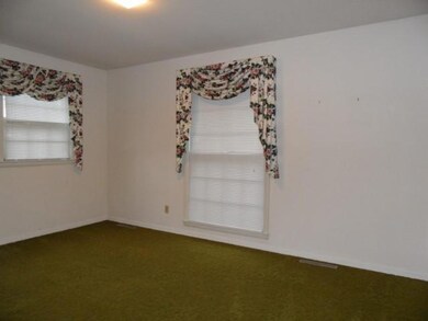 310 Hillcrest St, Manchester, TN 37355 - photo 7