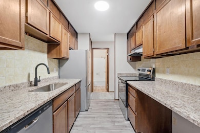 135 Viking Dr E unit 321, Little Canada, MN 55117 - photo 7