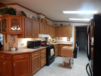 20 Marilyn Dr, Allenstown, NH 03275 - photo 4