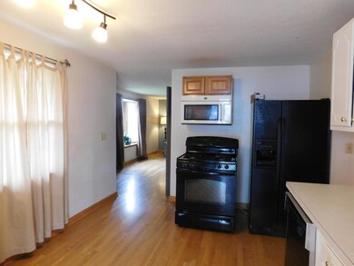 1136 Holly Hill Dr, Columbus, OH 43228 - photo 4