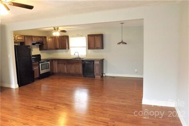 3709 Hamilton Dr unit 11, Gastonia, NC 28052 - photo 4