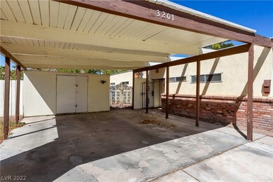 3201 Seneca Dr, Las Vegas, NV 89169 - photo 5