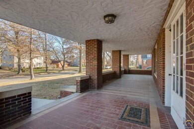 1601 SW MacVicar Ave, Topeka, KS 66604 - photo 5
