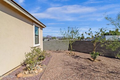 7-web-or-mls-11546-e-4th-ave