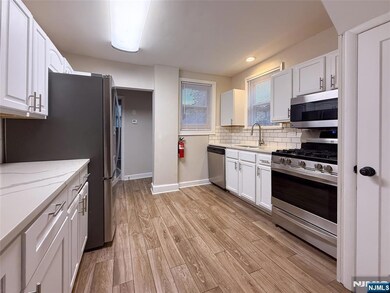 36 Cortland Place unit A, Tenafly, NJ 07670 - photo 5