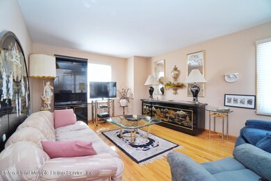3232 Richmond Rd, Staten Island, NY 10306 - photo 5