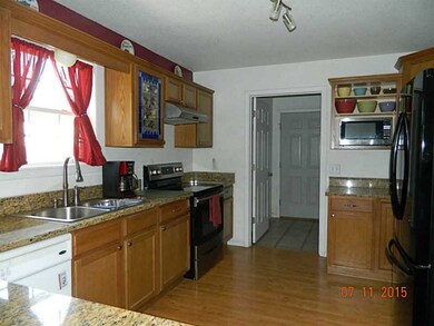 1320 Mcknight Ave, West Fork, AR 72774 - photo 5