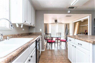 8170 Peden Rd, Azle, TX 76020 - photo 4