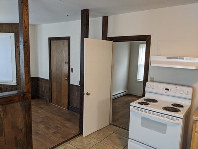 82 Willow St unit 2, Clinton, MA 01510 - photo 2