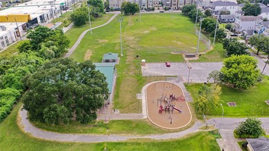 Lawrence Park is accessible via the trails directl