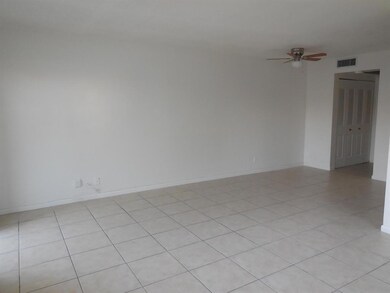 366 Camden P, West Palm Beach, FL 33417 - photo 3
