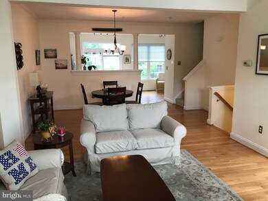 832 Stonehurst Ct, Annapolis, MD 21409 - photo 2