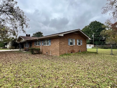 105 Halsey St, Fitzgerald, GA 31750 - photo 5