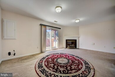 9216 Lorton Valley Rd, Lorton, VA 22079 - photo 3