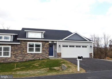 696 Shook Ct W, Greencastle, PA 17225 - photo 3