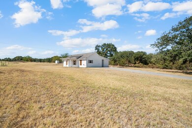 1030 S Reno Rd, Springtown, TX 76082 - photo 6