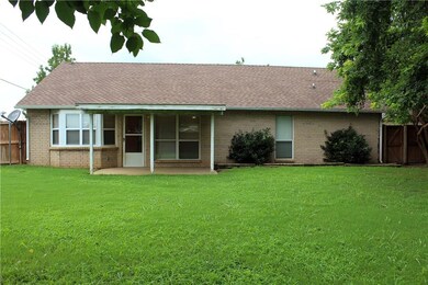 3910 W Beechwood Dr, Rogers, AR 72756 - photo 4