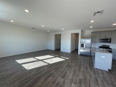 148 Bennington Dr, Andice, TX 78628 - photo 2