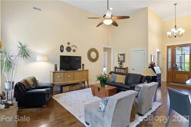 138 Odonald Rd, Asheville, NC 28806 - photo 5