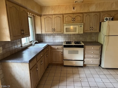 185 Kakeout Rd, Kinnelon, NJ 07405 - photo 3