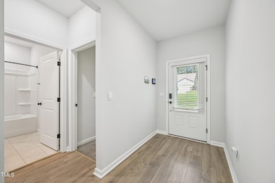 23-web-or-mls-Black Cloud Dr-S0107-023