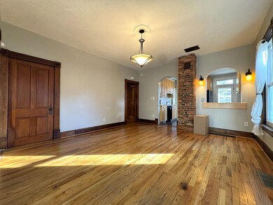 427 E Kossuth St, Columbus, OH 43206 - photo 4